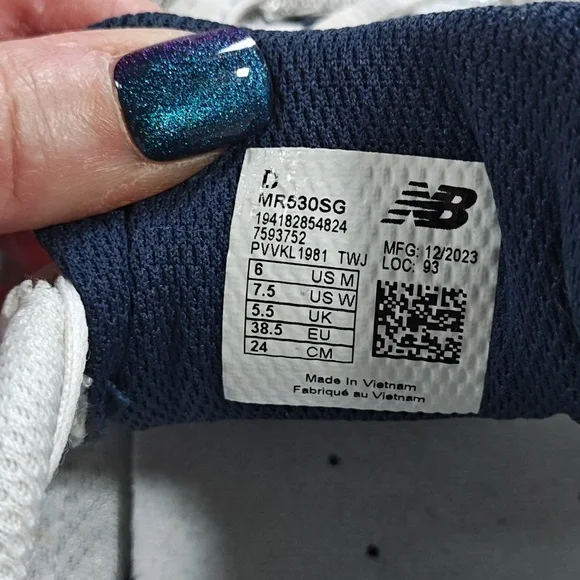 New Balance 530 Size 7.5 - Picture 6 of 6